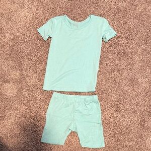 Kyte Baby short sleeve and shorts pajama set